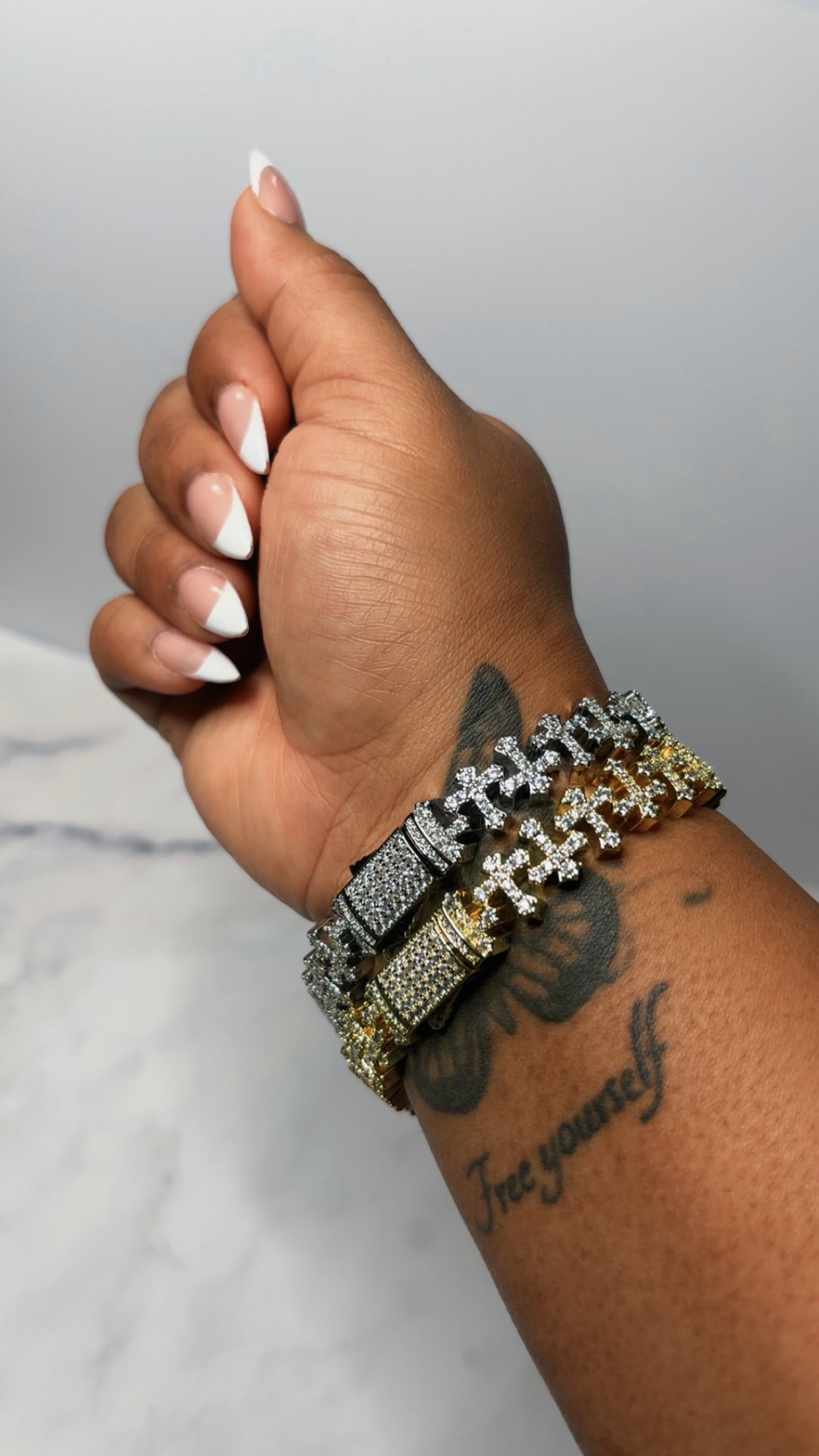 Ice Cross Link Bracelet